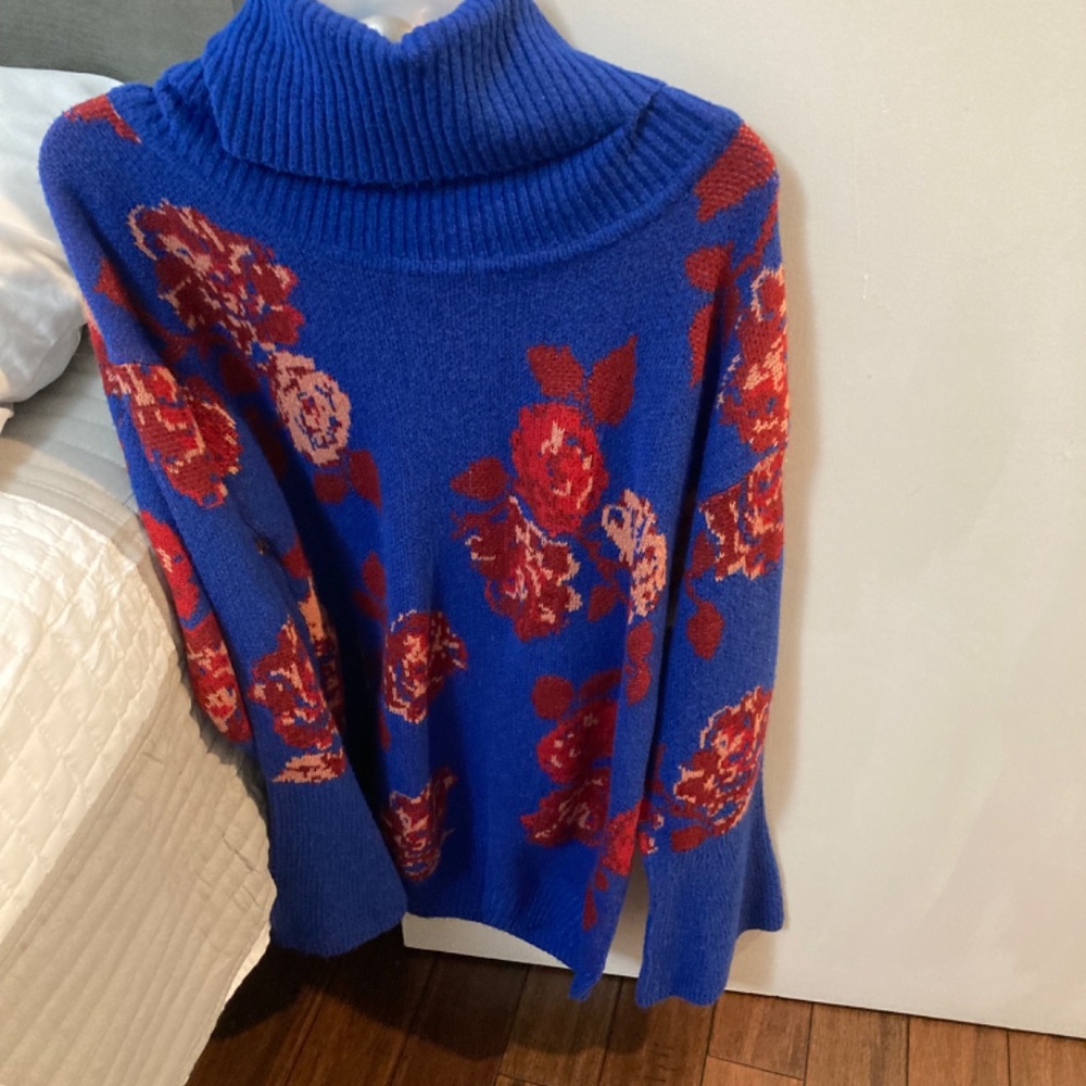 Sweater - Picture 2 of 2